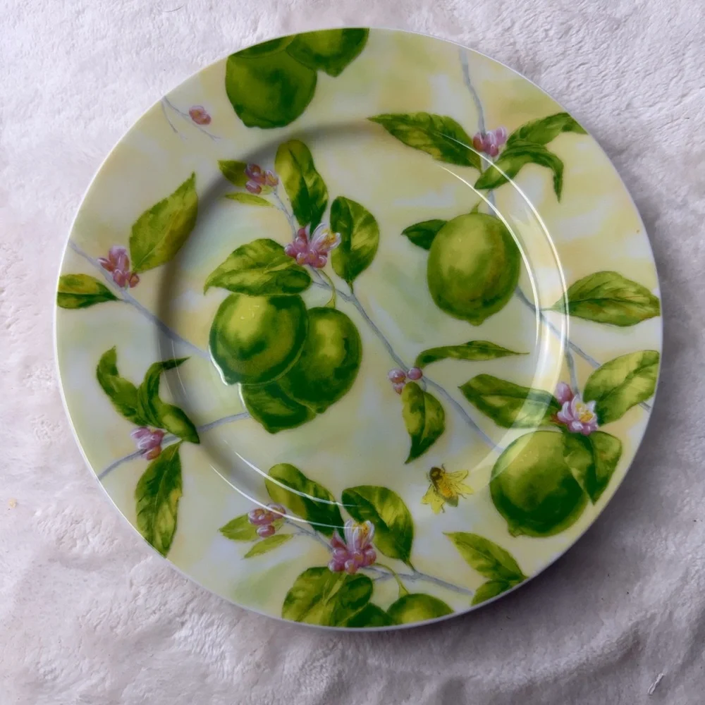 Williams Sonoma Key Lime Plate Salad Dessert 7.75 inches
